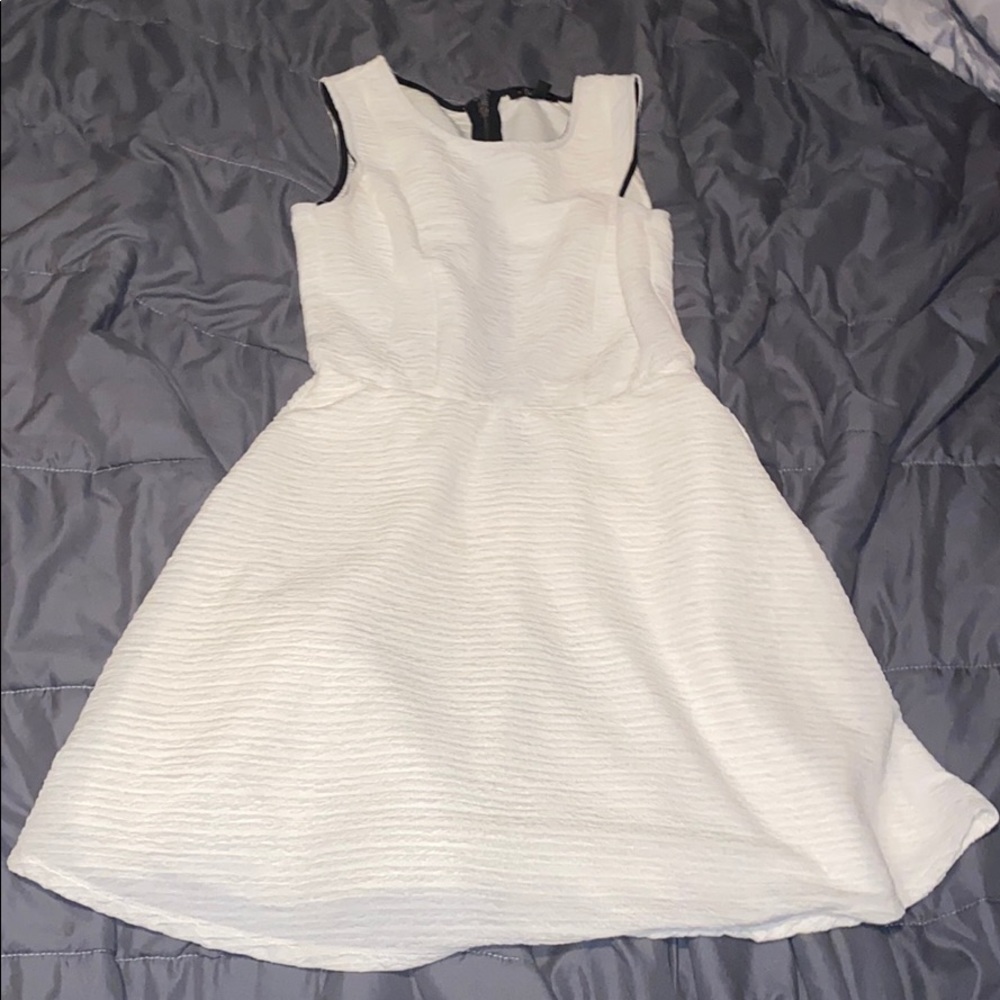 Women’s dress